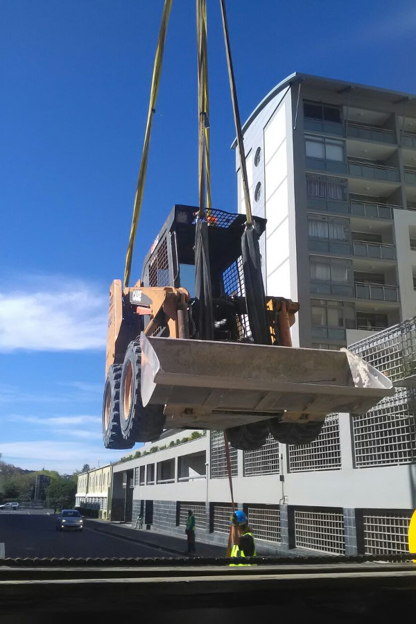 4x4 Crane hire